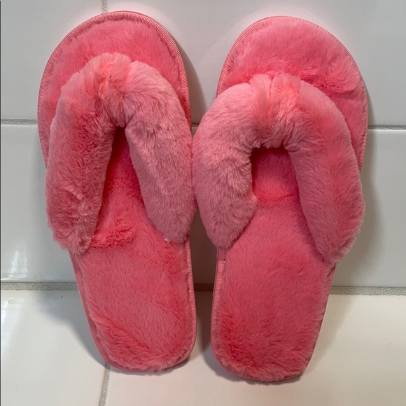 NWT 789 M L rose pink fluffy thong slides slippers - Picture 2 of 16